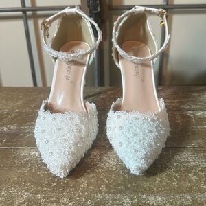 Heels, lace & Pearl with staples size 8.5